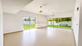 Impressive Garden Size I Closed Kitchen