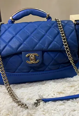 Blue Quilted Chain-strap Handbag with Top Handle