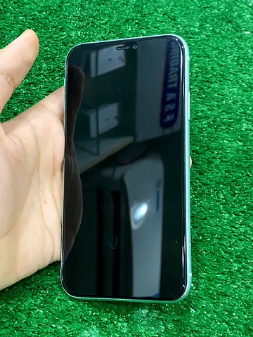 iPhone 11