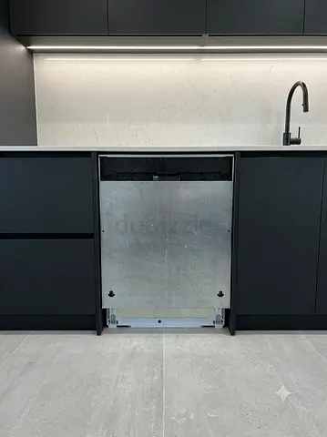 Gaggenau Series 400 Built-In Dishwasher – 3 Racks | Excellent Condition | Premium Appliance