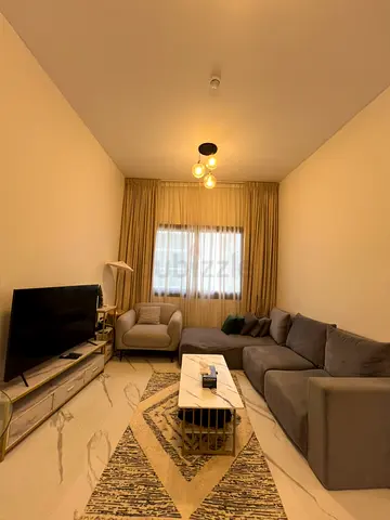 2BR,  Bright,  Beautiful fully furnished,  Prime location