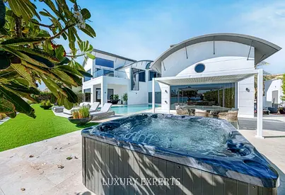 Renovated 7BR Villa I Pool I Beach I Marina