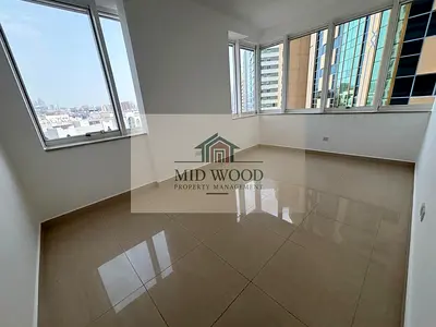 3 BR + Parking l Spacious l well maintained l Ideal Location l Airport road