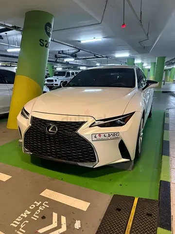 Lady driven Lexus IS 300 GCC with Full Agency service