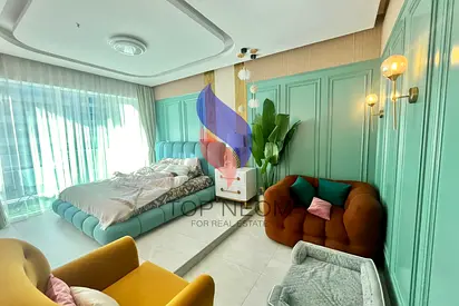 BOOK NOW - VACANT - HIGH-RISE
