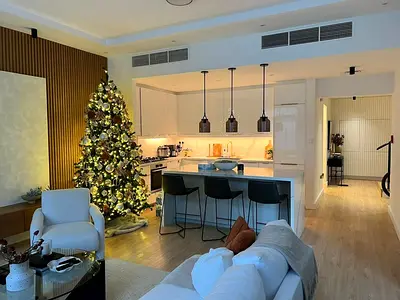 Furnished | Upgraded | Near Entrance | Vacant