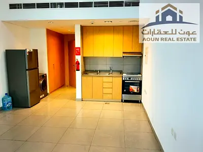 🔥 **استوديو مميز للإيجار في الممشى – الشارقة | موقع راقٍ وسعر مميز**
