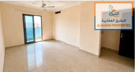 استديو مساحة كبيرة _ بلكونة باطلالة مفتوحة _ مطبخ منفصل _ موقع مميز علي شارع الشيخ عمار بجوار جميع الخدمات