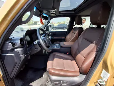 2025 Toyota PRADO — фото 11