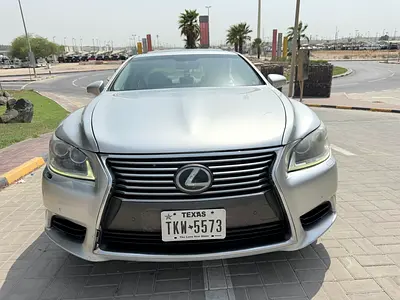 Stunning 2017 Lexus LS 460 Platinum - Low Mileage - Premium Luxury Sedan