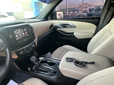 2022 Chevrolet TRAVERSE — миниатюра 12