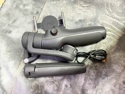 - Osmo Mobile 6 Smartphone Gimbal Stabilizer Platinum Gray