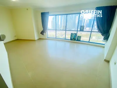 Spacious Studio | Near Metro | Big Layout