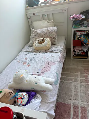 White single bed with headboard  - good condition