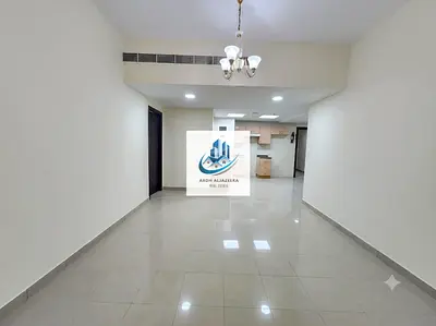 Spacious 1 BHK with an open kitchen, on the available for 28K. Located near Nanda Park.