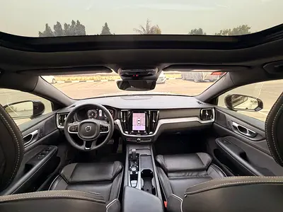 2022 Volvo S60 photo 14
