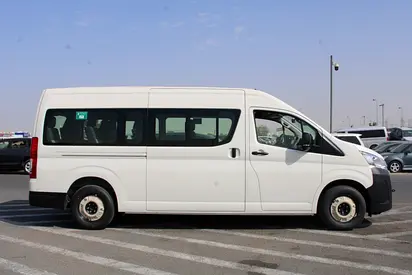 2026 Toyota HIACE 照片 3