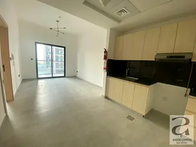 Bright 1BR Apartment | Spacious | Balcony & Pool Access