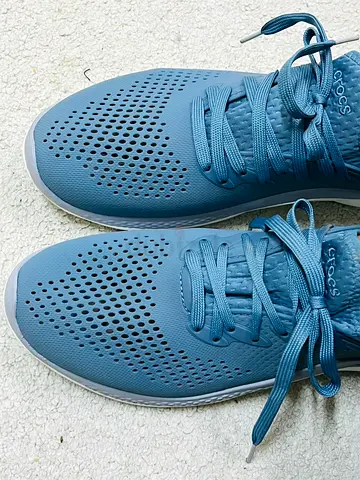 Shoe