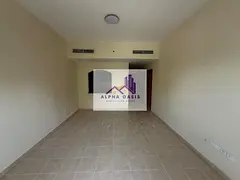 SEMI CLOSE KITCHEN /2 BATH/PRIME LOCATION/