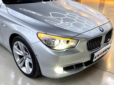 2011 BMW 5-SERIES 缩略图 4