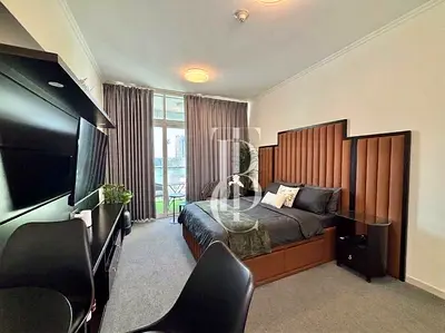 Studio | High floor | Golf Facing