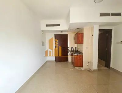 Studio With Open Kitchen/Family Building/Near Ambassador School
