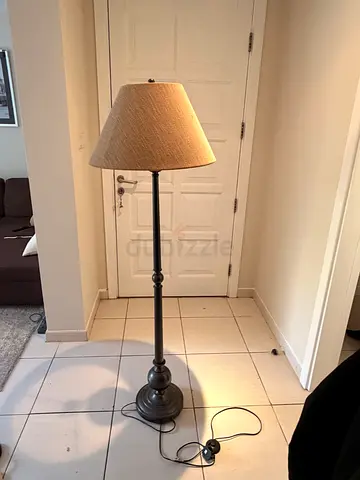 Floor lamp