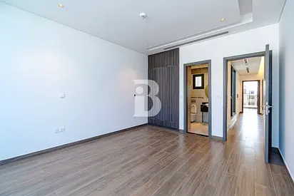 Best Layout and Location | Bright | Single Row