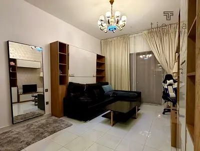 Fully Furnished Studio | Vacant | Great Amenities