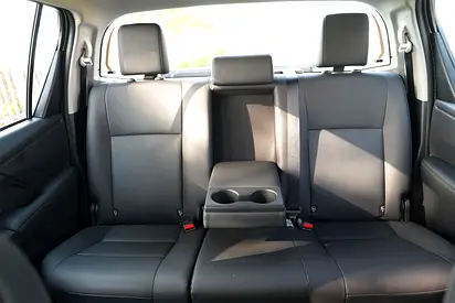 صورة 16 لـ 2026 Toyota HILUX