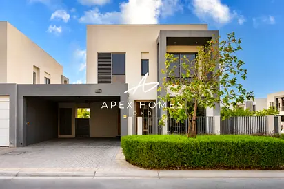 Large Plot | Vacant | Spacious 4 Bedroom