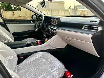 2023 KIA K5 photo 8