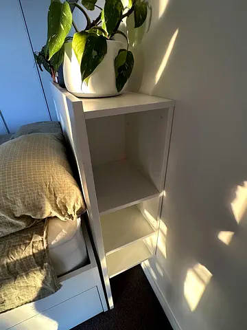 Ikea Brimness queen bed with Ikea mattress ( 160*200 )