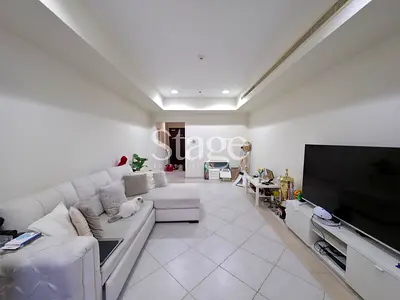SPACIOUS 1BR | ELEGANT | PRIME MARINA LOCATION