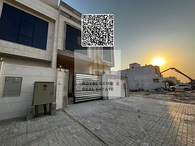 تاون هاوس جديد كلياً، 3 غرف نوم رئيسية + غرفة للخادمة // 90000 درهم إماراتي سنوياً // موقع مميز في الحليو 2