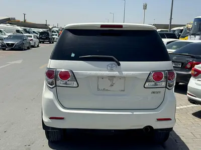 صورة 7 لـ 2015 Toyota FORTUNER
