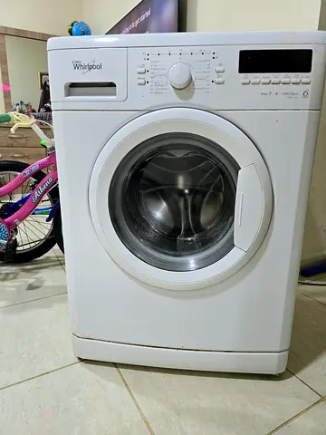 Whirlpool Washing Machine for Sale – AED 100