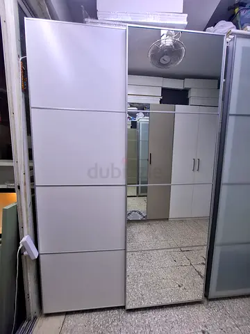 Large Sliding Door Wardrobe with Mirror - White, Good Condition