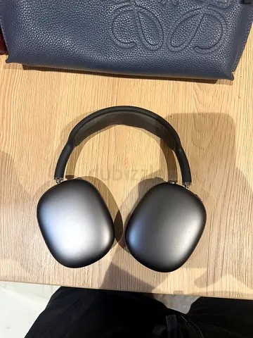AirPods Pro max lightning gen (bday gift) selling today