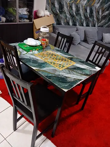 Dining table set with 4 chairs and green marble-look top