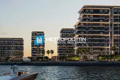 1 BR w Balcony | Prime location |Waterfront Living