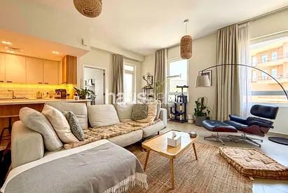 Vacant on Transfer | Corner Unit | Fully Renovated