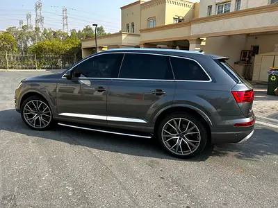 Audi Q7 55 TFSI quattro 2019 - GCC Specs - Excellent Condition