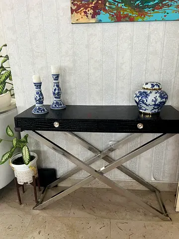 Console table