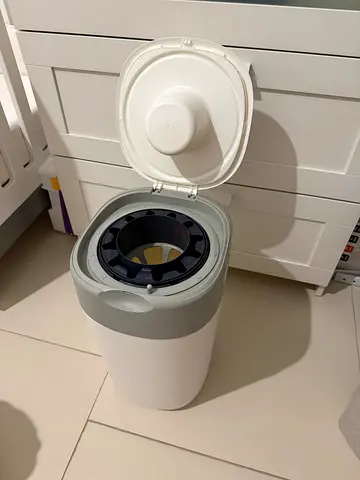 Diaper bin