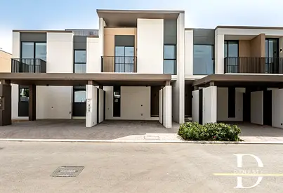Single Row | Close to Amenities | Flexible Cheques