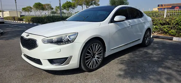 KIA CADENZA FULL 0PTION MODEL 2016 G.C.C ACCIDENT FREE