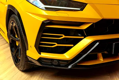 2019 Lamborghini URUS — фото 9