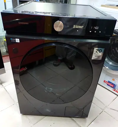 Samsung Front Load Washer 11kg - Black, Excellent Condition